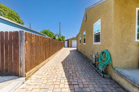 Exterior - 1034 Caldwell Ave, Vallejo, CA 94591 photo 21 of 22