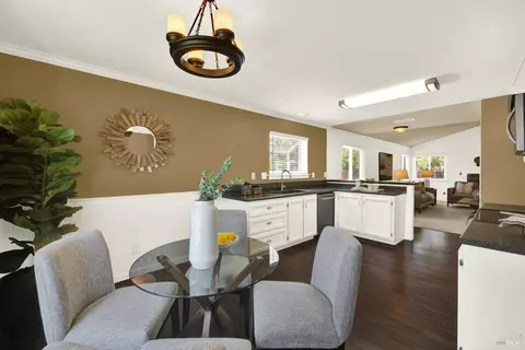 Dining - 1034 Hickory Ave, Fairfield, CA 94533 photo 3 of 3