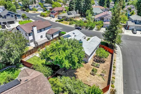 View/Area - 1034 Hickory Ave, Fairfield, CA 94533 photo 1 of 2