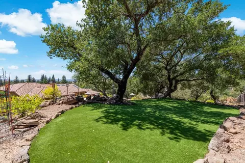 Exterior - 178 Westgate Dr, Napa, CA 94558 photo 9 of 11