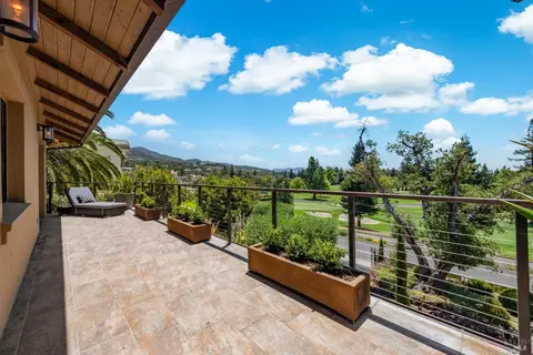 Exterior - 178 Westgate Dr, Napa, CA 94558 photo 3 of 11