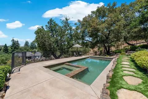 Exterior - 178 Westgate Dr, Napa, CA 94558 photo 8 of 11