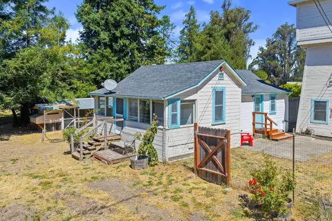 Exterior - 365 E Railroad Ave, Cotati, CA 94931 photo 11 of 22