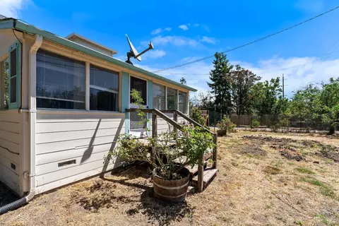 Exterior - 365 E Railroad Ave, Cotati, CA 94931 photo 14 of 22