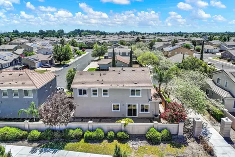 View/Area - 342 Tilden Cir, Vacaville, CA 95688 photo 5 of 10