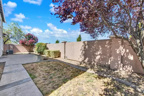 Exterior - 342 Tilden Cir, Vacaville, CA 95688 photo 4 of 7