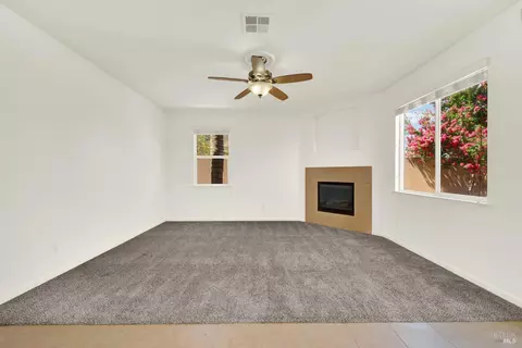 Living - 342 Tilden Cir, Vacaville, CA 95688 photo 5 of 7