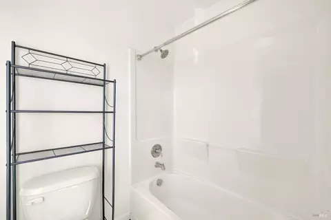 Bath - 342 Tilden Cir, Vacaville, CA 95688 photo 6 of 6