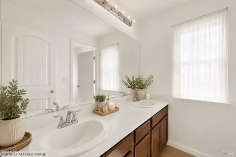 Bath - 342 Tilden Cir, Vacaville, CA 95688 photo 4 of 6