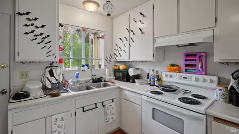Kitchen - 8270 Lancaster Dr, Cotati, CA 94931 photo 2 of 2