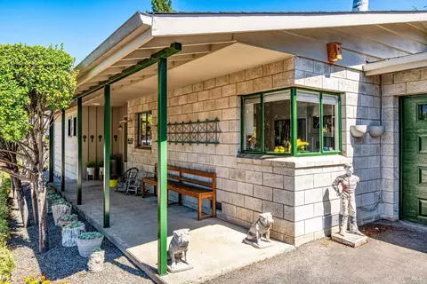 Exterior - 1537 Ora Dr, Napa, CA 94559 photo 2 of 33