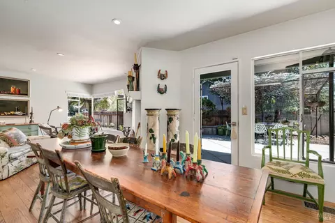 Dining - 1537 Ora Dr, Napa, CA 94559 photo 2 of 2