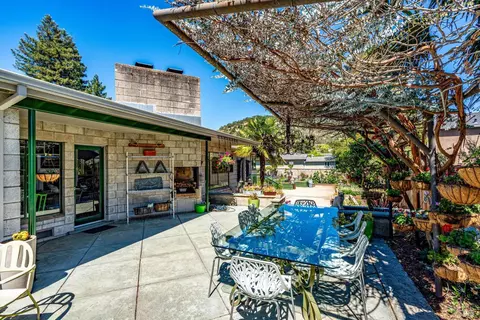 Exterior - 1537 Ora Dr, Napa, CA 94559 photo 15 of 33