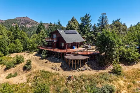 6010 Fitzhugh Rd, Laytonville, CA 95454
