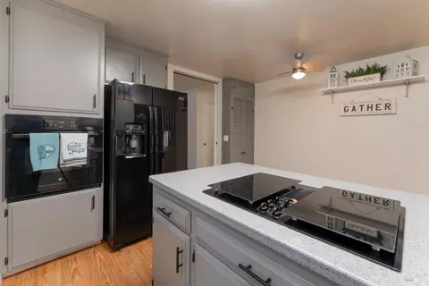 Kitchen - 56 Mill Creek Dr, Willits, CA 95490 photo 3 of 3