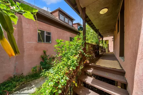 Exterior - 1614 Russell St, Berkeley, CA 94703 photo 7 of 16