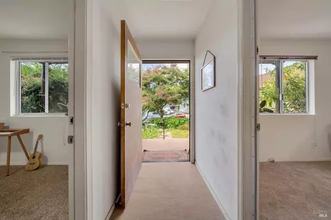 Entry Way - 1614 Russell St, Berkeley, CA 94703 photo 3 of 7