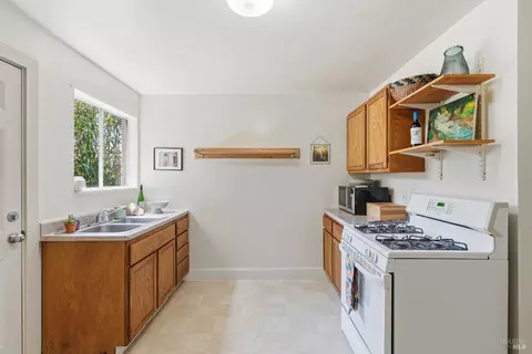 Kitchen - 1614 Russell St, Berkeley, CA 94703 photo 1 of 3