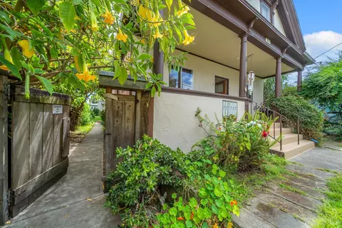 Exterior - 1614 Russell St, Berkeley, CA 94703 photo 4 of 16