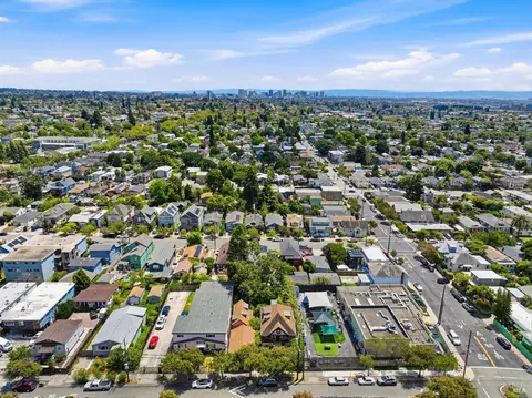 View/Area - 1614 Russell St, Berkeley, CA 94703 photo 2 of 2