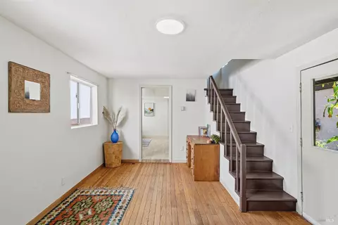 Entry Way - 1614 Russell St, Berkeley, CA 94703 photo 5 of 7