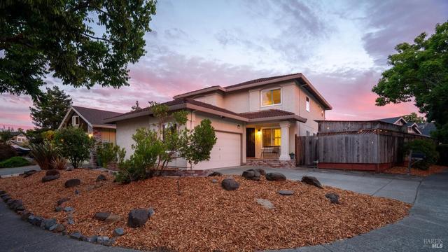 846 Winton Dr, Petaluma, CA 94954