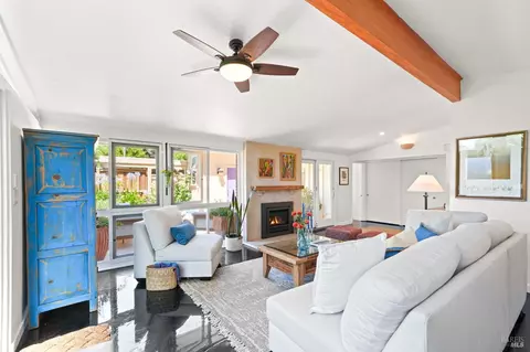 39 Orchard Way, Novato, CA 94947