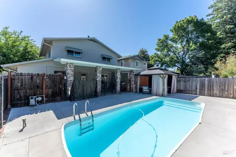 Exterior - 119 Doolan Dr, Ukiah, CA 95482 photo 2 of 8