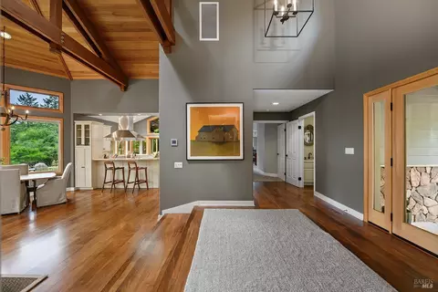 Entry Way - 2585 Marra Rd, Occidental, CA 95465 photo 2 of 4