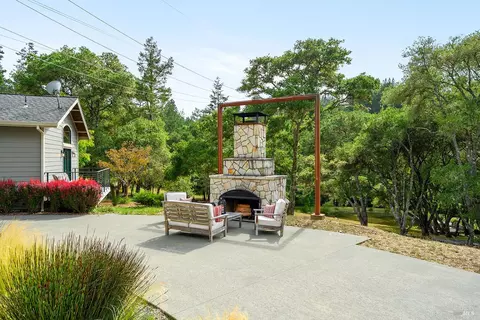 Exterior - 2585 Marra Rd, Occidental, CA 95465 photo 15 of 19