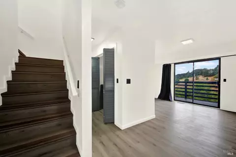 Entry Way - 143 Creekview Dr, Vallejo, CA 94591 photo 3 of 3