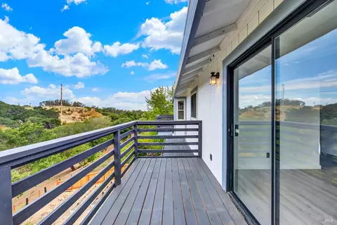 Exterior - 143 Creekview Dr, Vallejo, CA 94591 photo 5 of 13