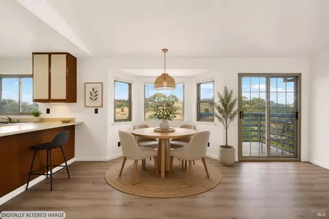 Dining - 143 Creekview Dr, Vallejo, CA 94591 photo 1 of 2