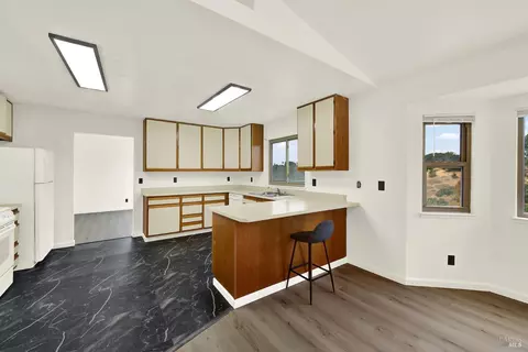 Kitchen - 143 Creekview Dr, Vallejo, CA 94591 photo 1 of 4