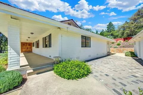 Exterior - 875 White Cottage Rd N, Angwin, CA 94508 photo 12 of 27