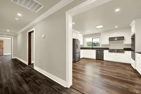 Entry Way - 875 White Cottage Rd N, Angwin, CA 94508 photo 1 of 2