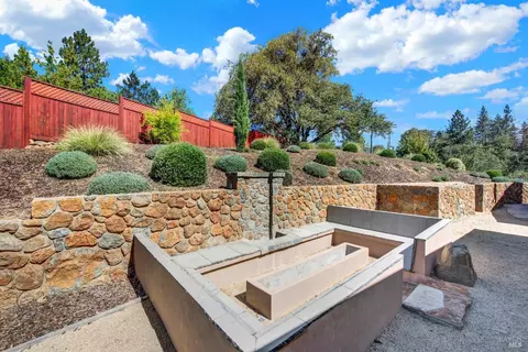 Exterior - 875 White Cottage Rd N, Angwin, CA 94508 photo 19 of 27