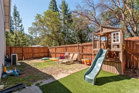 Exterior - 1440 Harrah Pl, Willits, CA 95490 photo 4 of 5