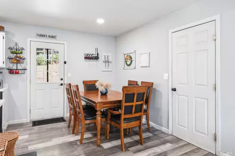 Entry Way - 1440 Harrah Pl, Willits, CA 95490 photo 1 of 1