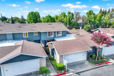View/Area - 2819 Sundown Cir, Fairfield, CA 94533 photo 5 of 17