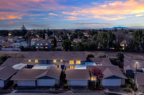 View/Area - 2819 Sundown Cir, Fairfield, CA 94533 photo 1 of 17