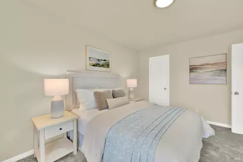 Bedroom - 2819 Sundown Cir, Fairfield, CA 94533 photo 8 of 12