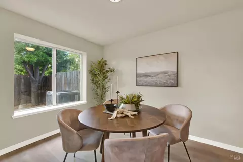 Dining - 2819 Sundown Cir, Fairfield, CA 94533 photo 1 of 4