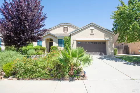 Exterior - 613 Edenderry Dr, Vacaville, CA 95688 photo 2 of 7