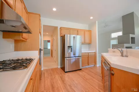 Kitchen - 613 Edenderry Dr, Vacaville, CA 95688 photo 1 of 5