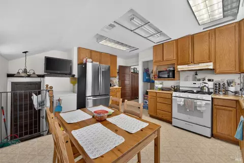 Kitchen - 4694 Baker Rd, Winters, CA 95694 photo 3 of 4