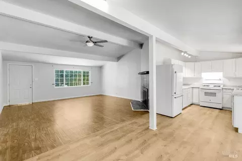 Living - 3037 Bertram Ct, Concord, CA 94520 photo 8 of 9