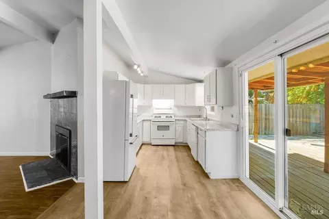 Kitchen - 3037 Bertram Ct, Concord, CA 94520 photo 3 of 4