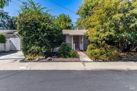 Exterior - 3037 Bertram Ct, Concord, CA 94520 photo 2 of 11