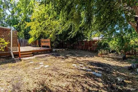 Exterior - 3037 Bertram Ct, Concord, CA 94520 photo 8 of 11